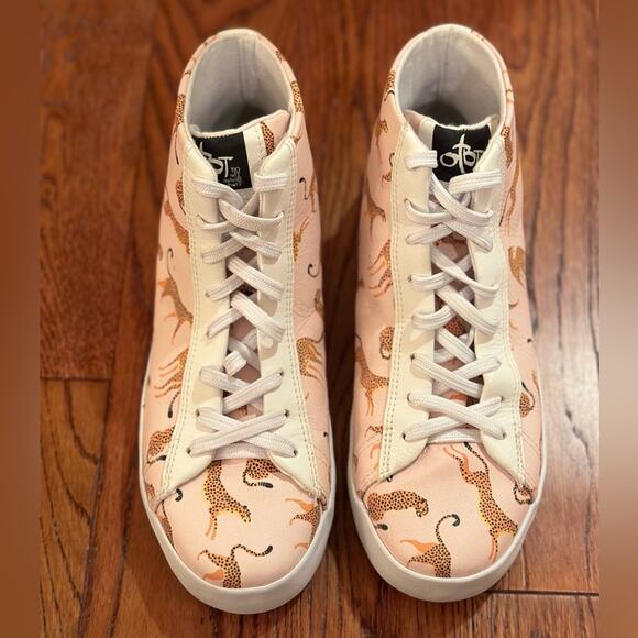 OTBT Women's 7 Hologram High Top Sneakers Cheetah Leather Sustainable Washable - Picture 5 of 11